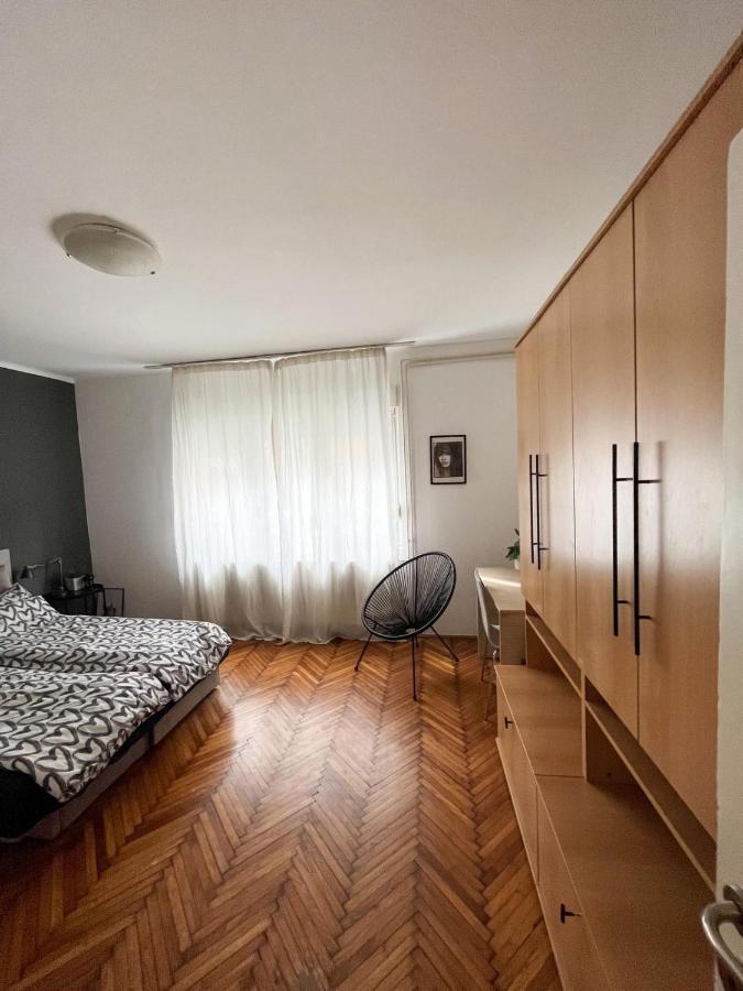 Apartamento Kopernik - Parking Available Belgrado Exterior foto